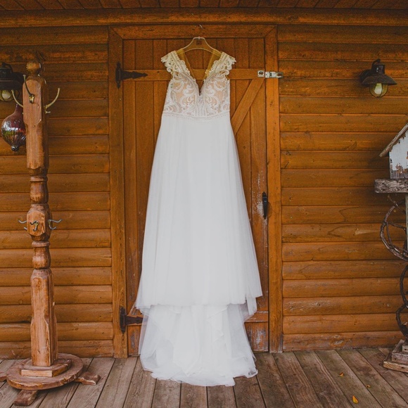 Monica Loretti Wedding Dress (#8128) Nude Ivory - Picture 2 of 5